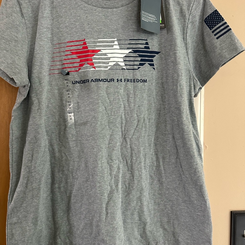 NWT Medium Under Armour tee